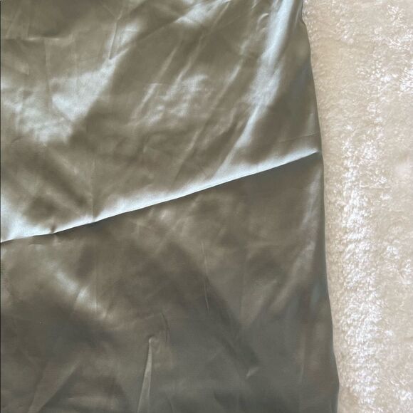 Shein Open Back Top - Picture 3 of 4